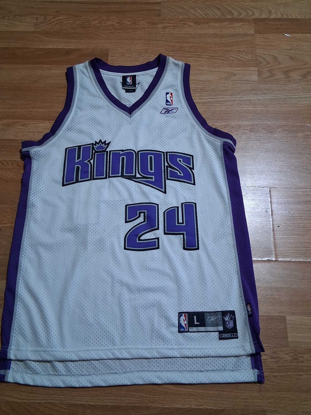Reebok Sacramento Kings Jackson  #24 White & Purple Basketball Jersey